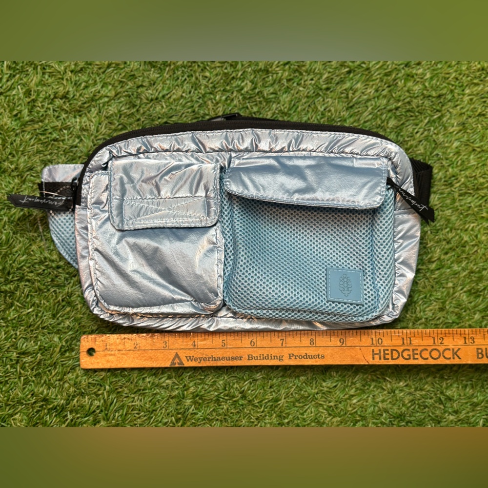 FREE PEOPLE MOVEMENT Courtside Cargo Sling Belt Bag Ice Blue Metallic ~ NWOT - Picture 7 of 9